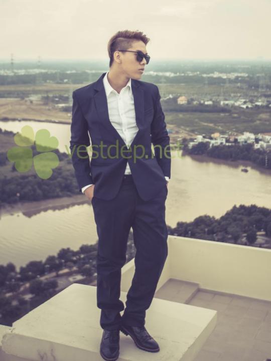 Chọn vest cho chú rể tôn dáng chuẩn Chọn vest cho chú rể tôn dáng chuẩn